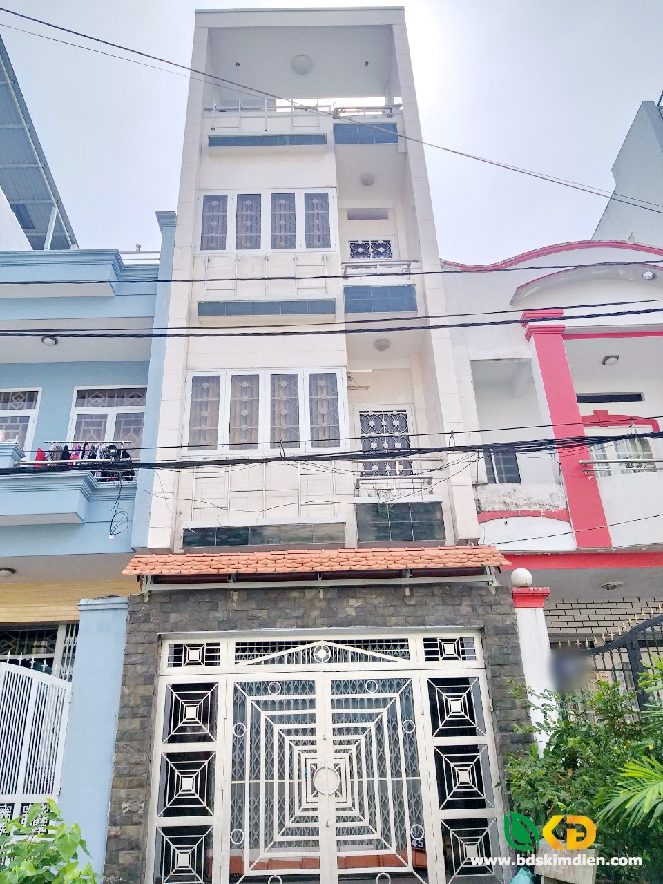 Bán nhà 2 lầu mặt tiền đường số KDC Bình Hưng – Bình Chánh